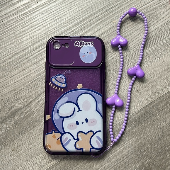 iPhone 8 cell phone case with mirror and wrist strap - Picture 1 of 5